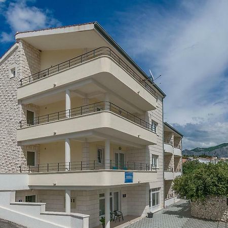 Apartments Villa Aquamarine Duce Bagian luar foto