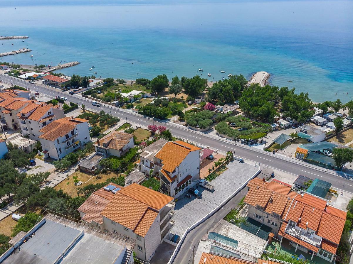 Apartments Villa Aquamarine Duce Bagian luar foto